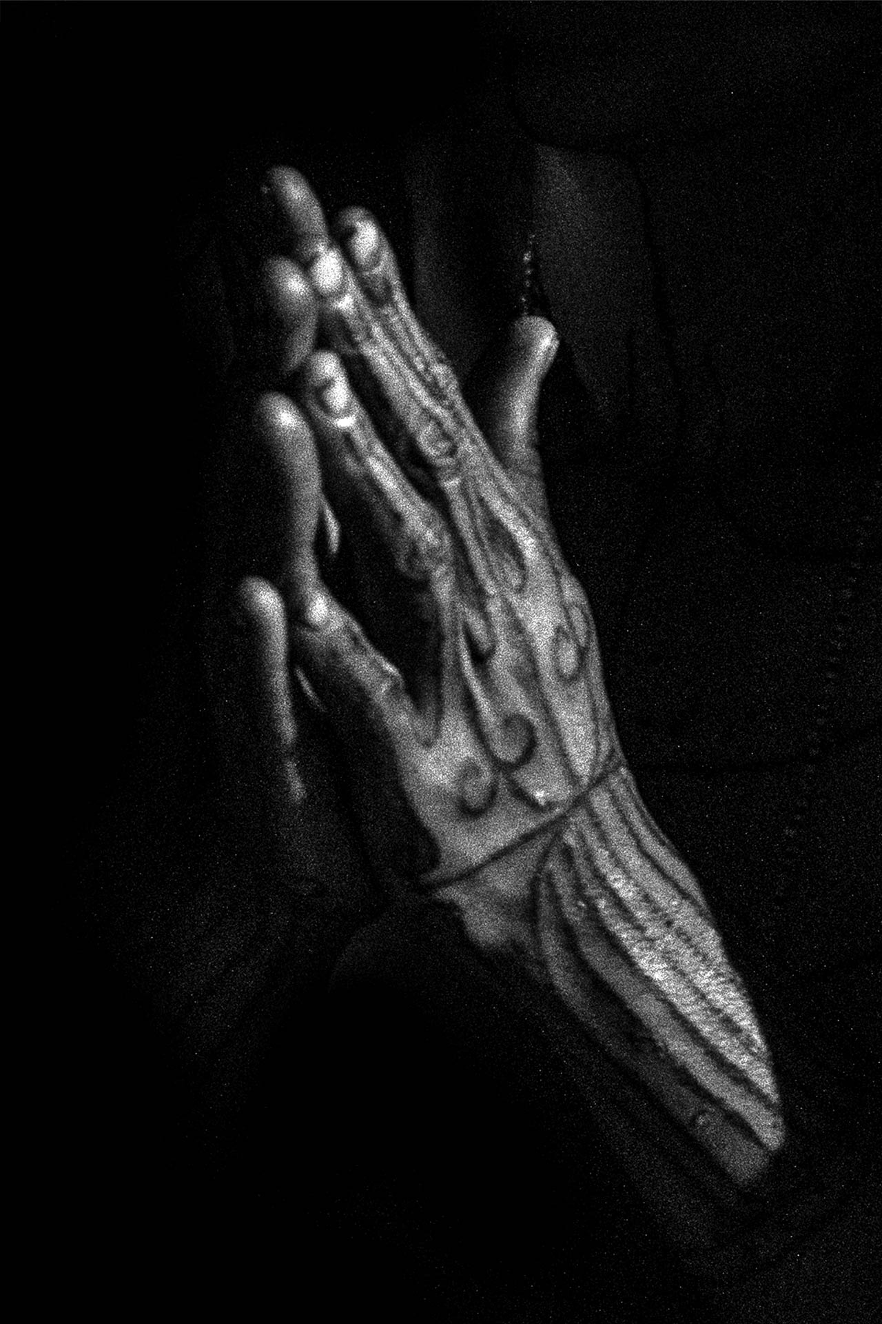 Mains jointes tatouages tribaux, Mentawai - photographie tribale