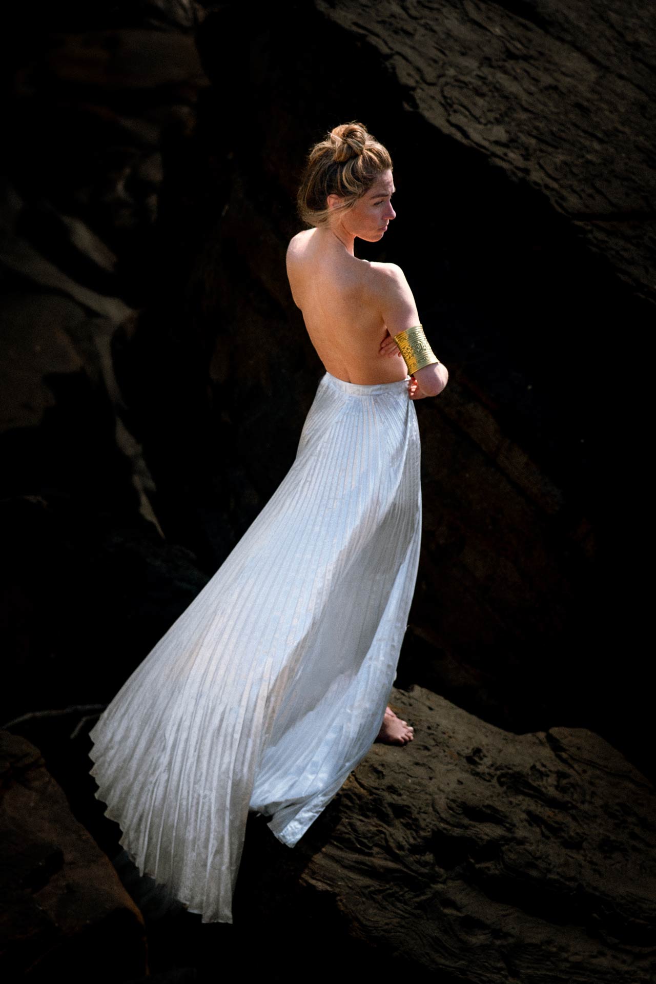 Femme robe blanche – photographie créative